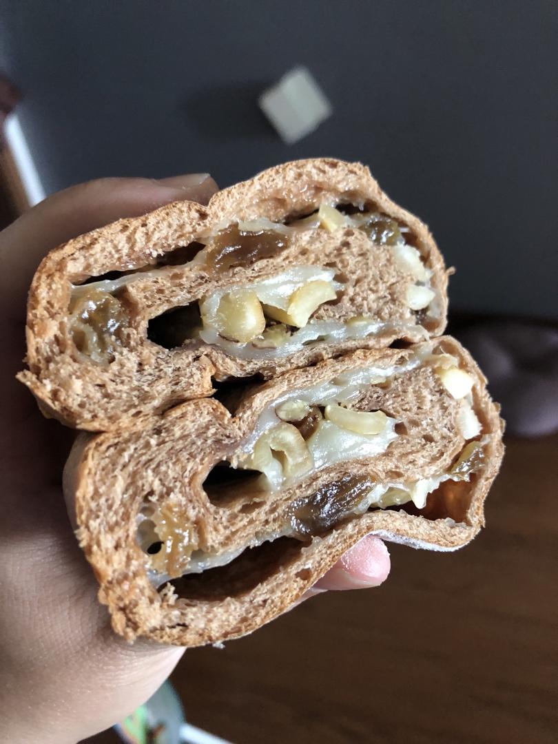 麻薯核桃夹心软欧包