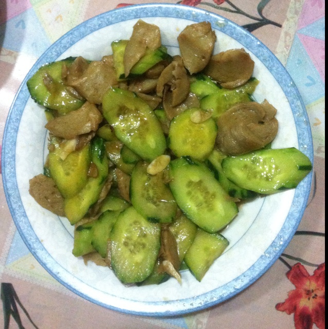 黄瓜木耳炒鸡蛋