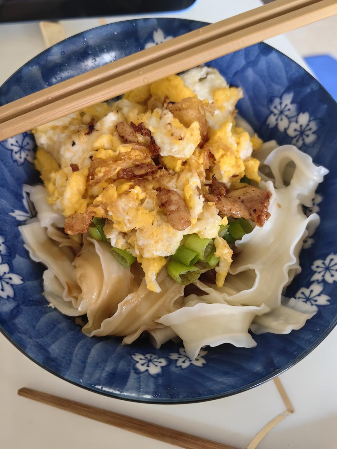 十分钟就能吃上的超简单油泼面