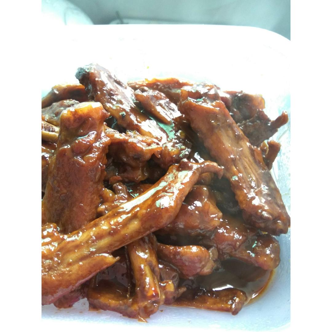 吮指酱香鸭翅