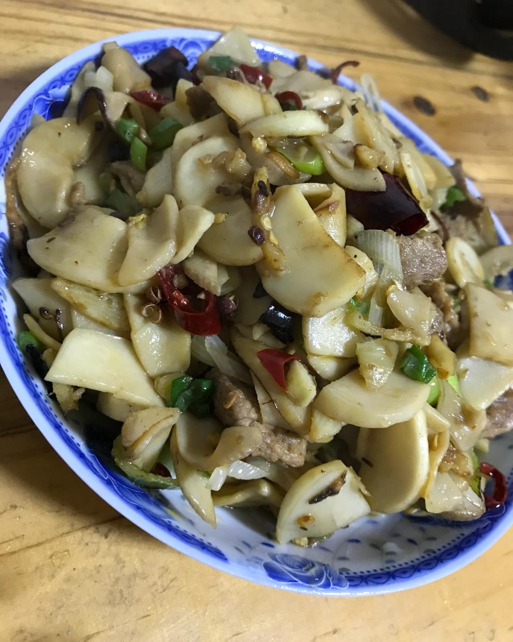 杏鲍菇炒肉片