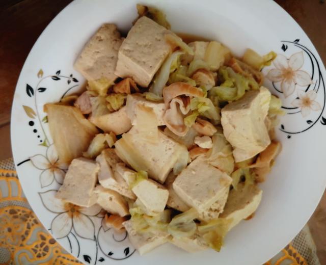 白菜肥肠炖豆腐的做法