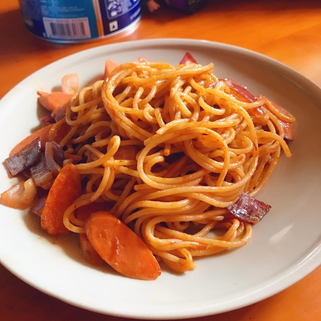 黑胡椒香肠意大利面