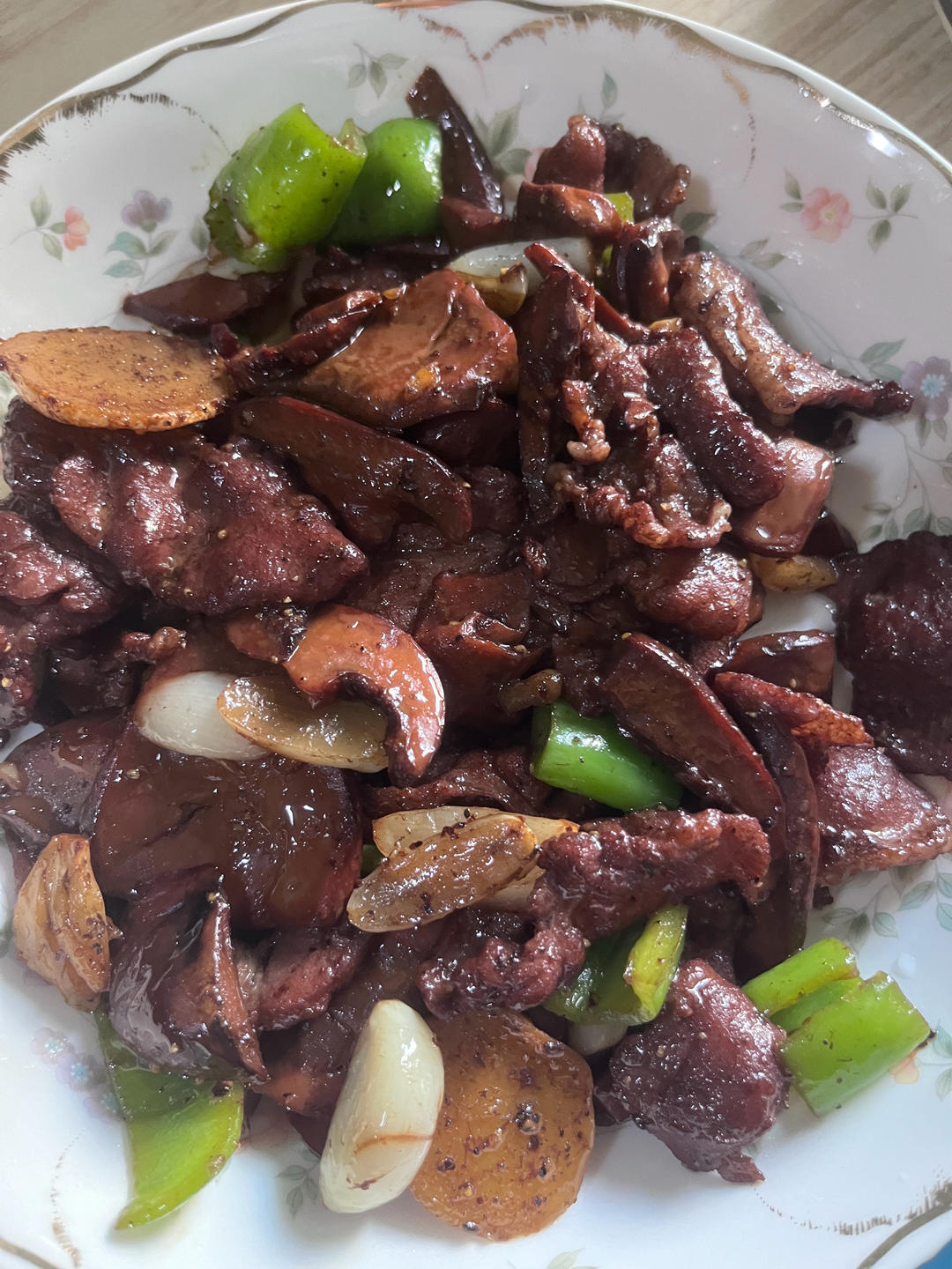 爆炒牛肝菌