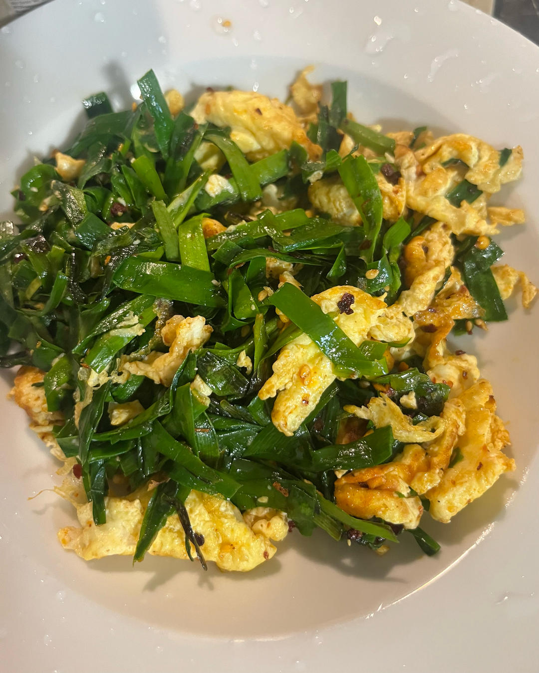 韭菜炒鸡蛋——三分钟快手下饭菜 掌握火候的秘诀