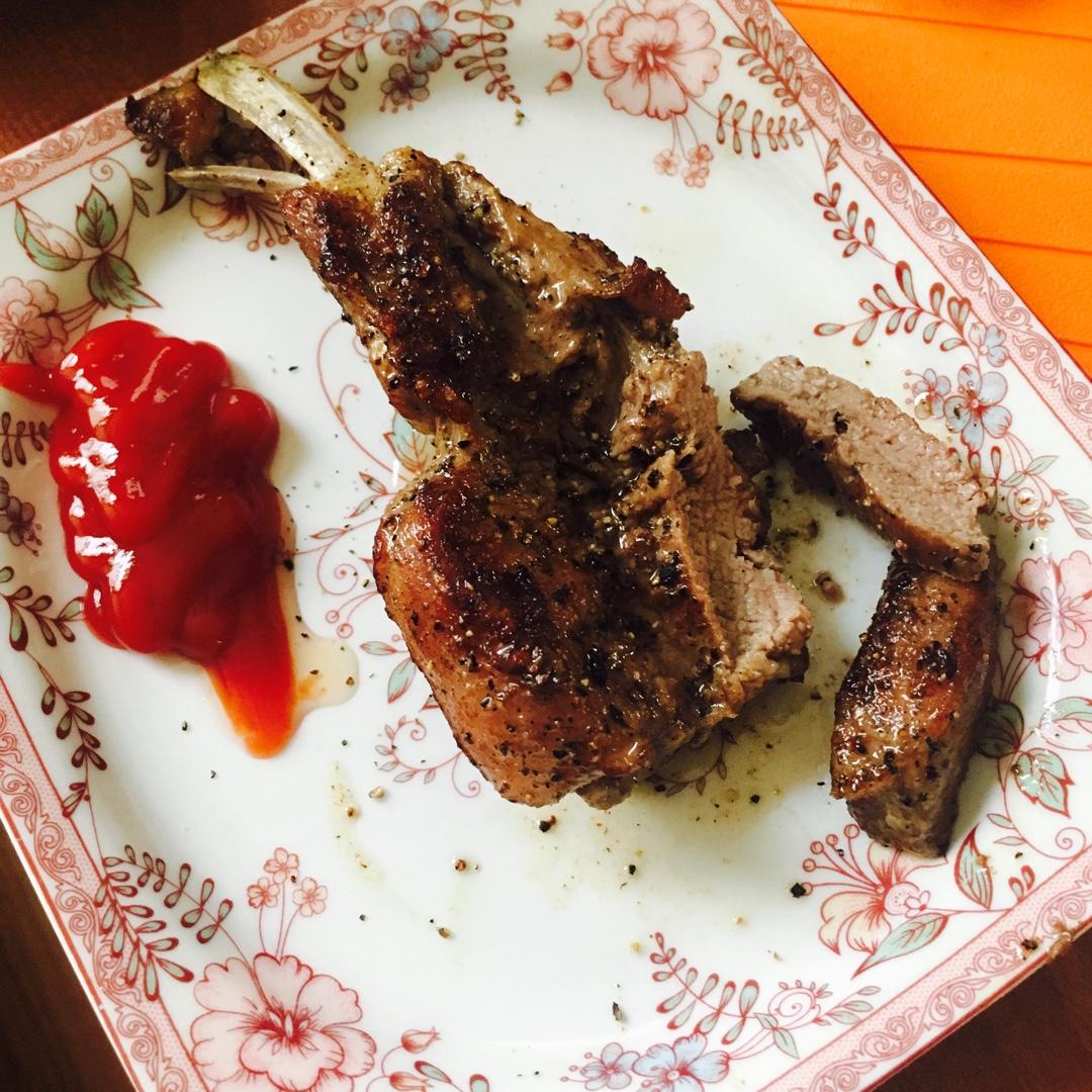 蒜香煎羊排