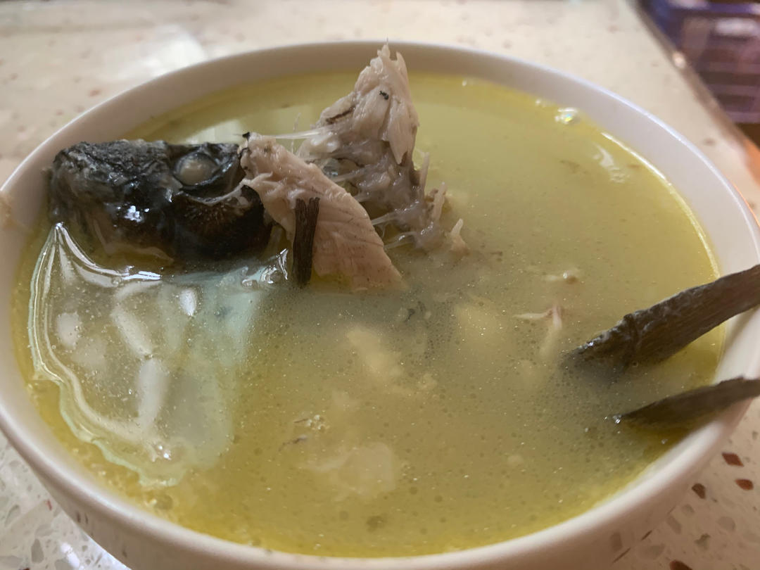 奶白鲫鱼汤