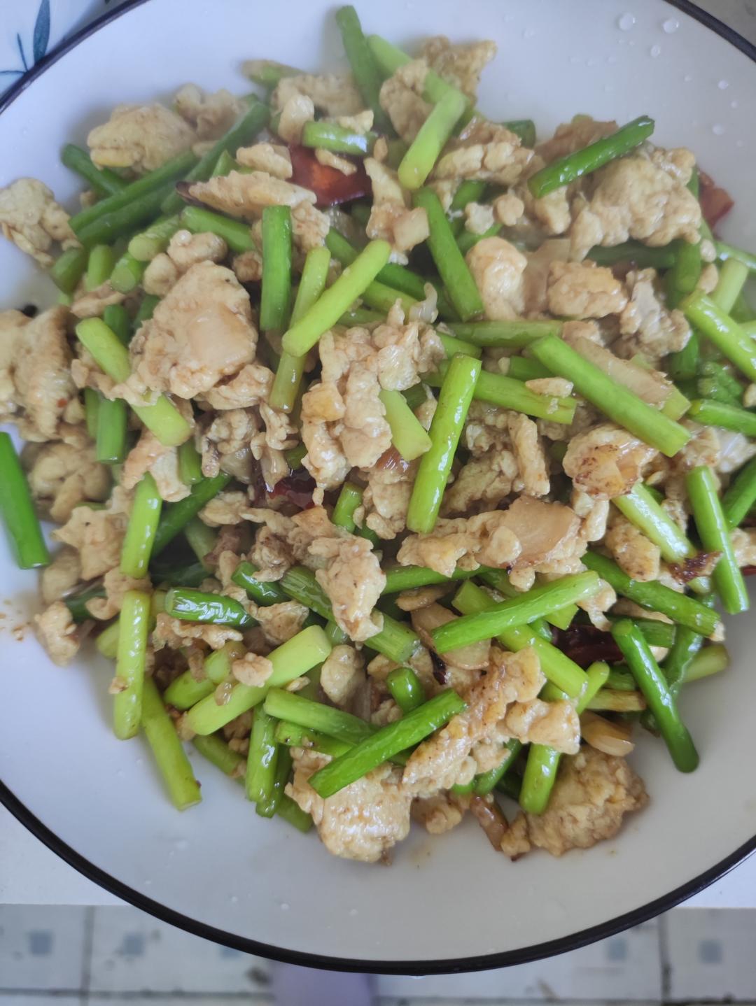 蒜薹炒鸡蛋