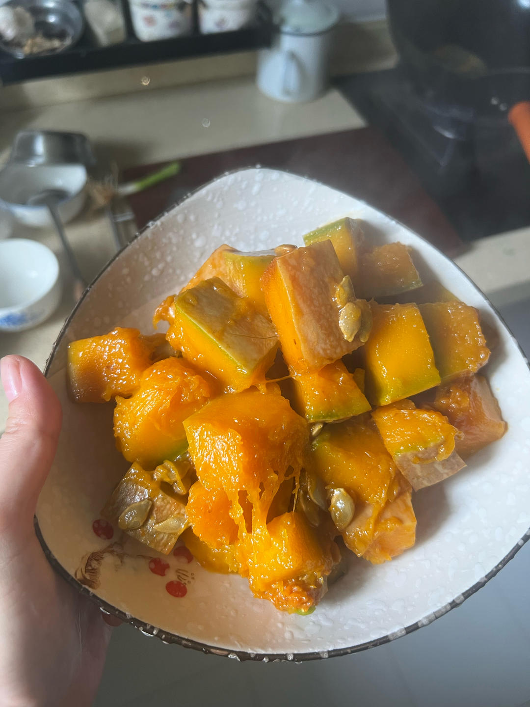 猪肉都不换的焖南瓜～吃起来糯糯甜甜咸咸的！