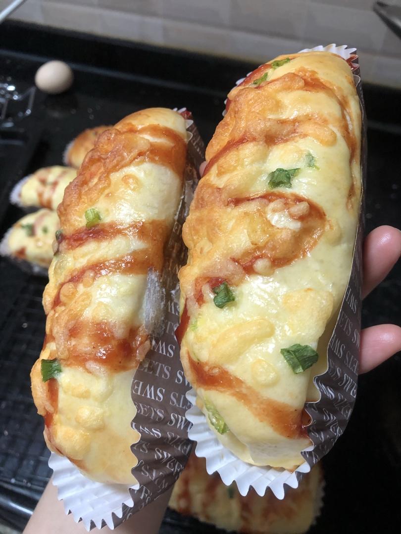 火腿肉松芝士面包