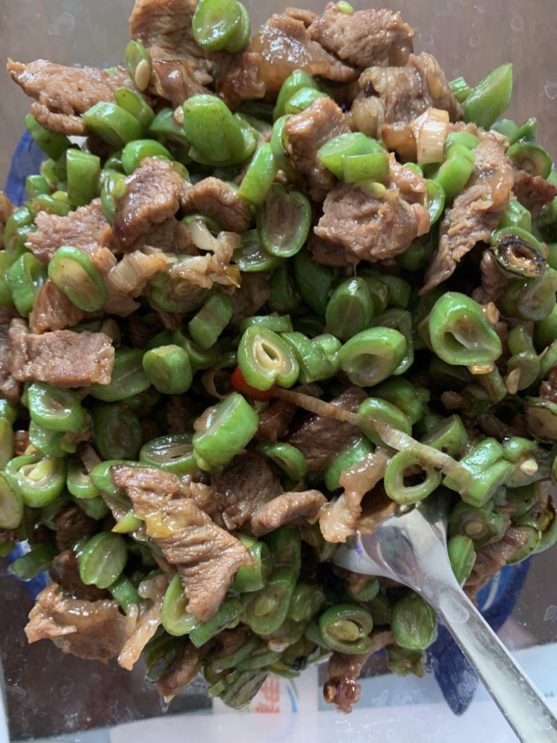 简单美味下饭菜—豆角胡萝卜粒炒牛肉