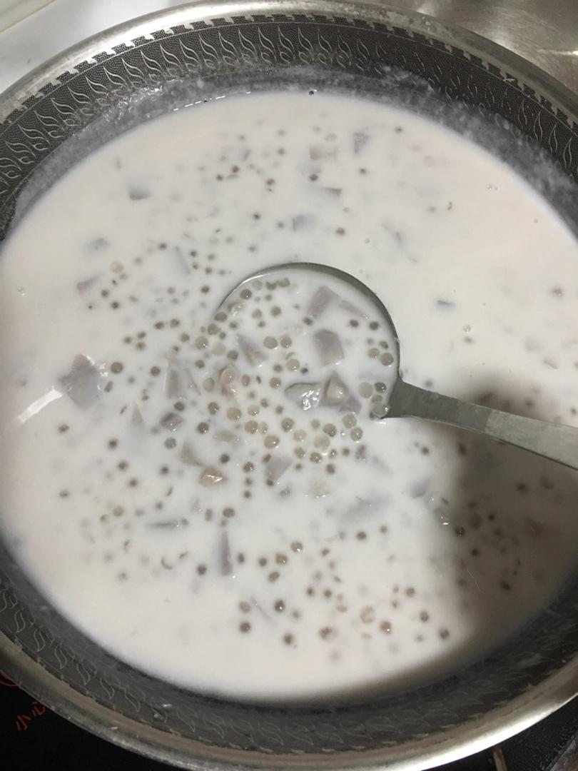 椰汁香芋西米露