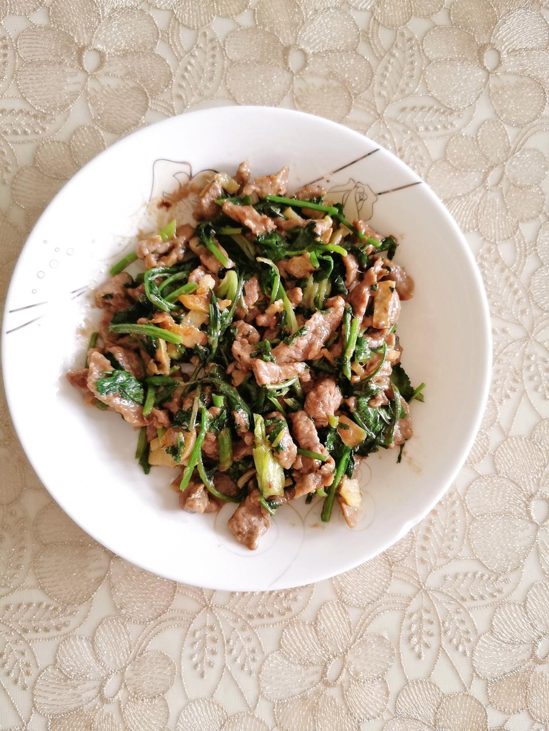 小炒黄牛肉，肉嫩味香！太好吃了简直是米饭杀手！