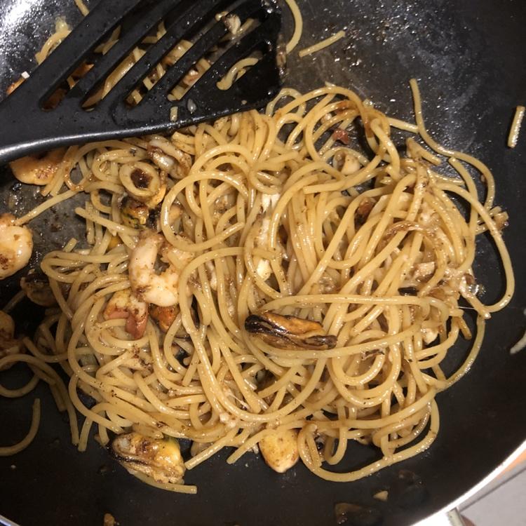 鲜辣芝士什锦海鲜意大利面