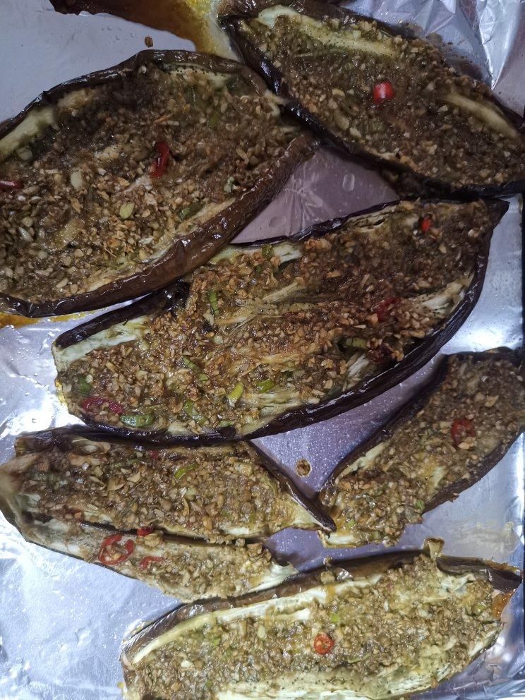 CC招牌菜销魂烤茄子，百吃不厌！