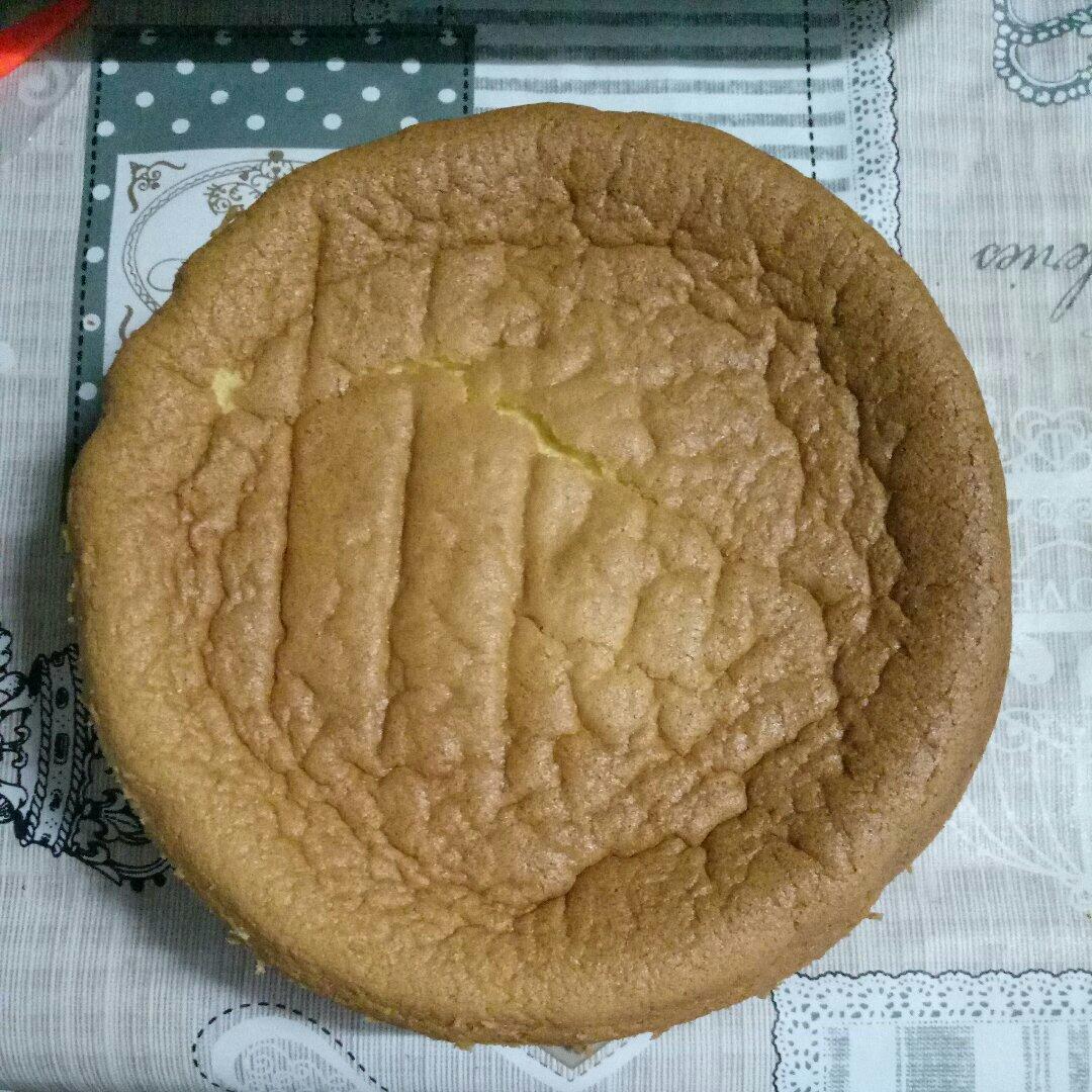 烤箱做蛋糕（戚风蛋糕的做法）