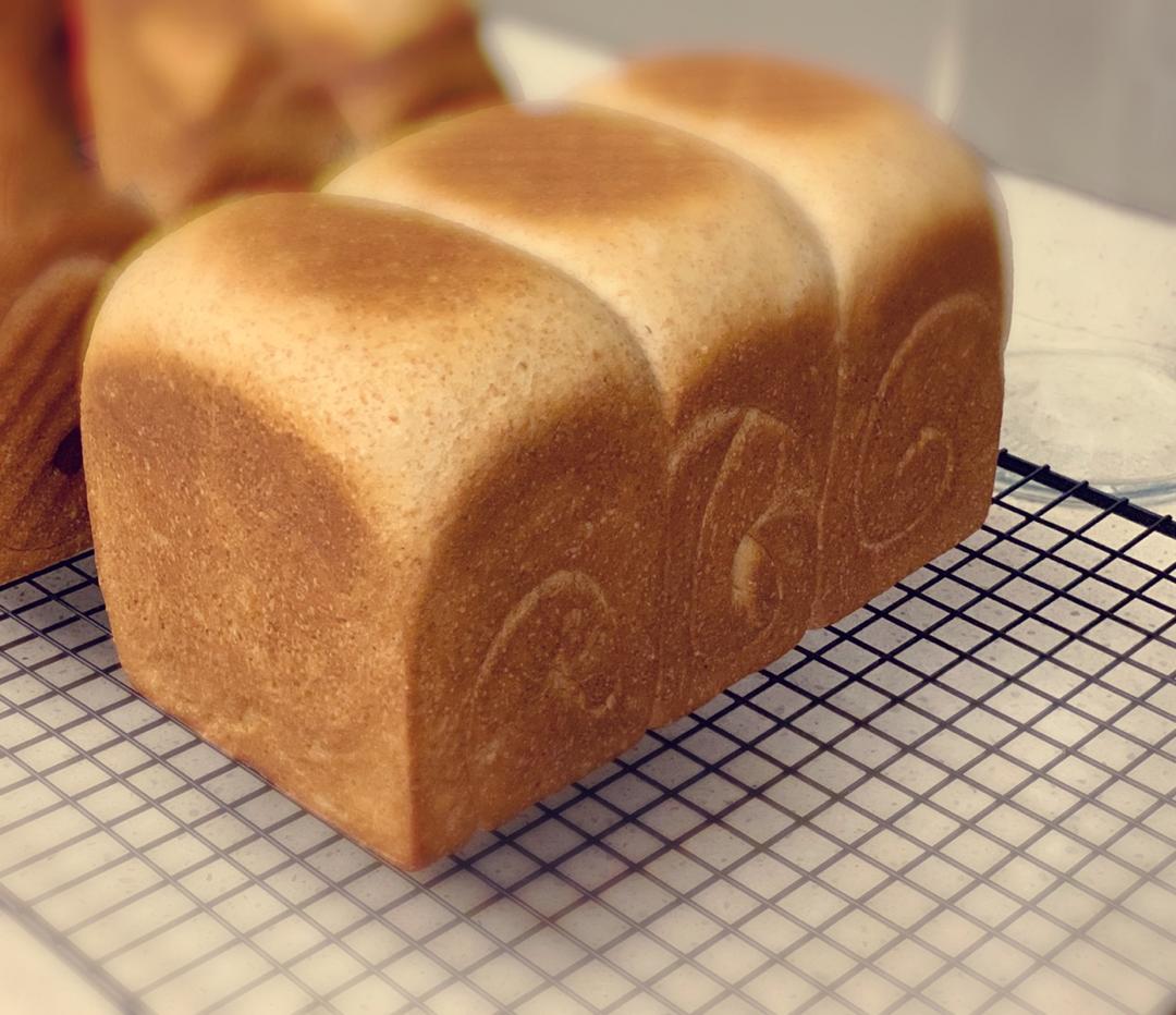 无糖的橄榄油纯素吐司——一次发酵也能夺命拉丝软