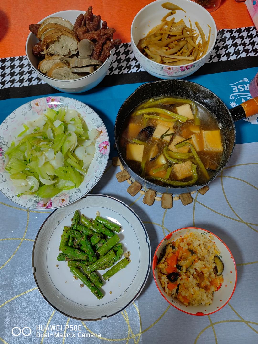 蒜香黑椒海盐芦笋的做法