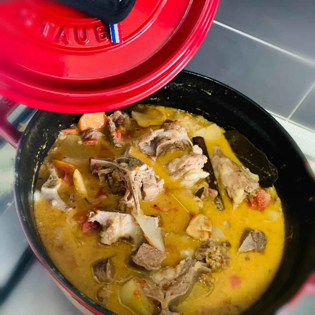 番茄牛尾汤--Staub珐琅铸铁锅
