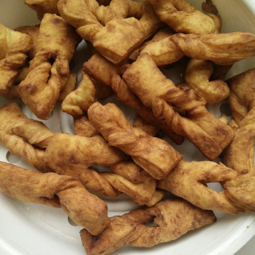 松子豆丁做的套环 儿时点心 作者来自于:云儿家餐桌