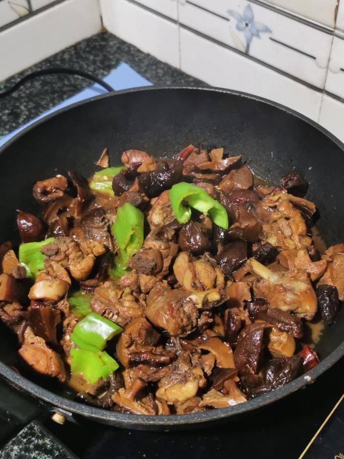 懒人版黄焖鸡的做法