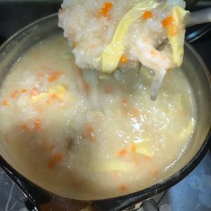 广式瑶柱鲜虾粥的做法 步骤12
