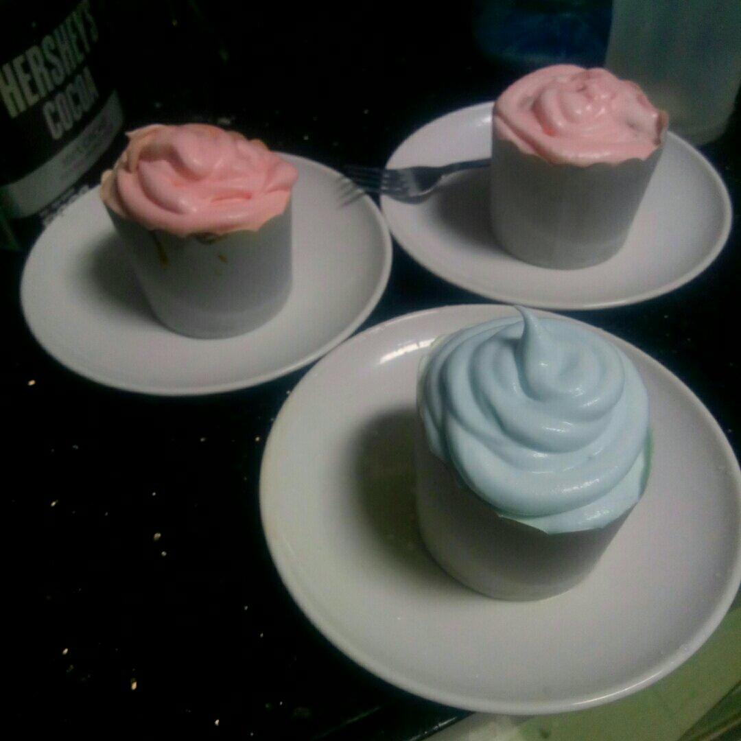 软绵绵戚风纸杯蛋糕