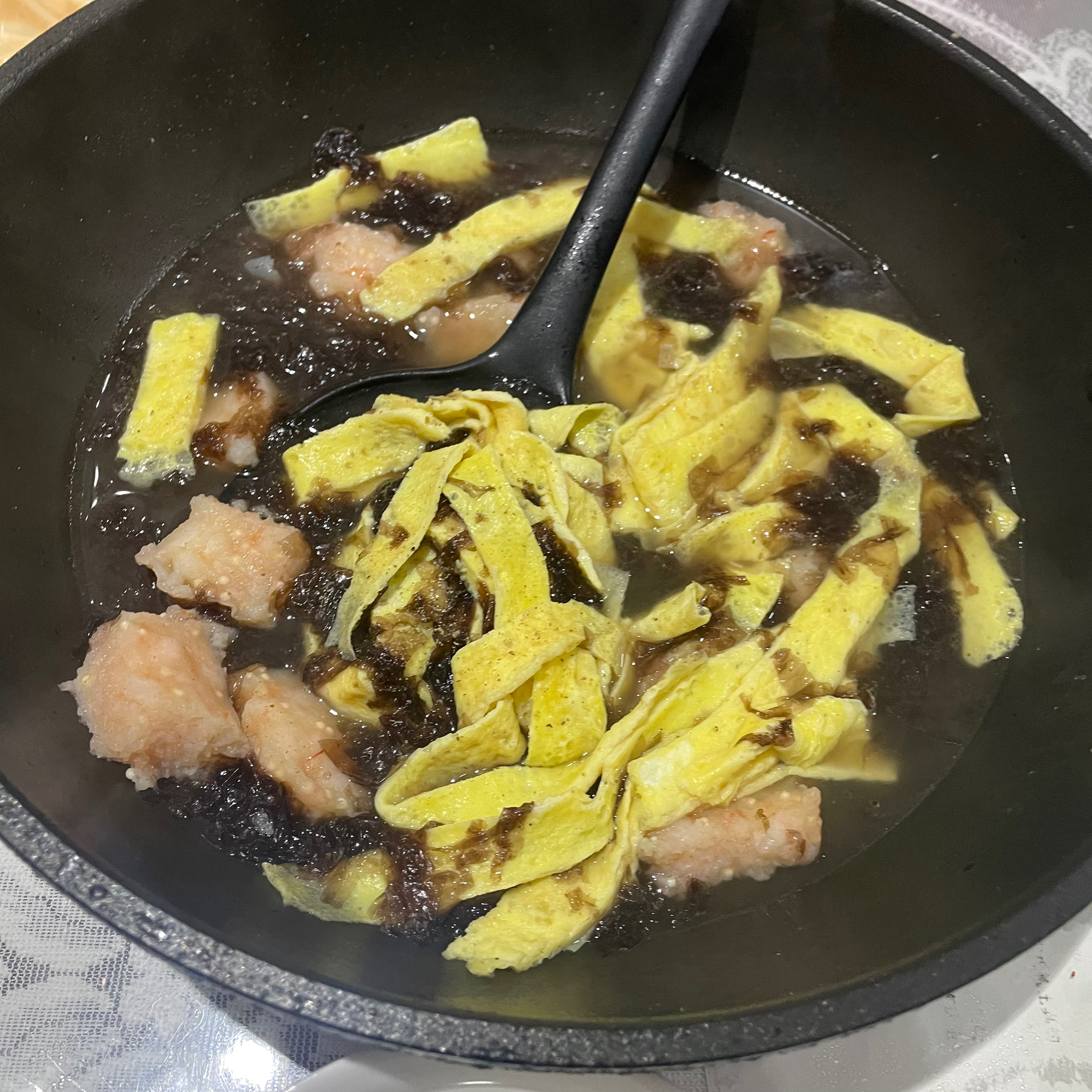 低卡鲜美的紫菜虾滑汤！好喝不胖减脂餐