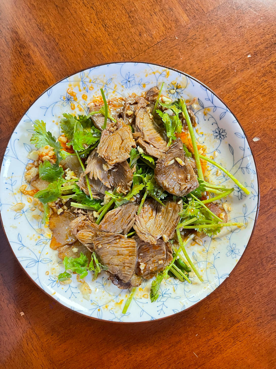 元气满满的夏日凉拌卤牛肉