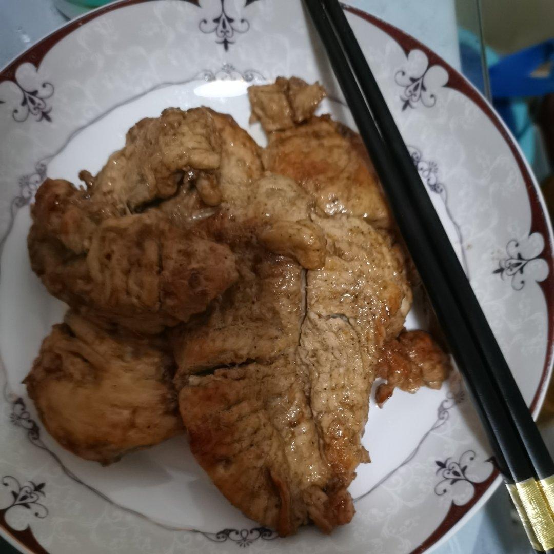 【嫩煎鸡胸肉】