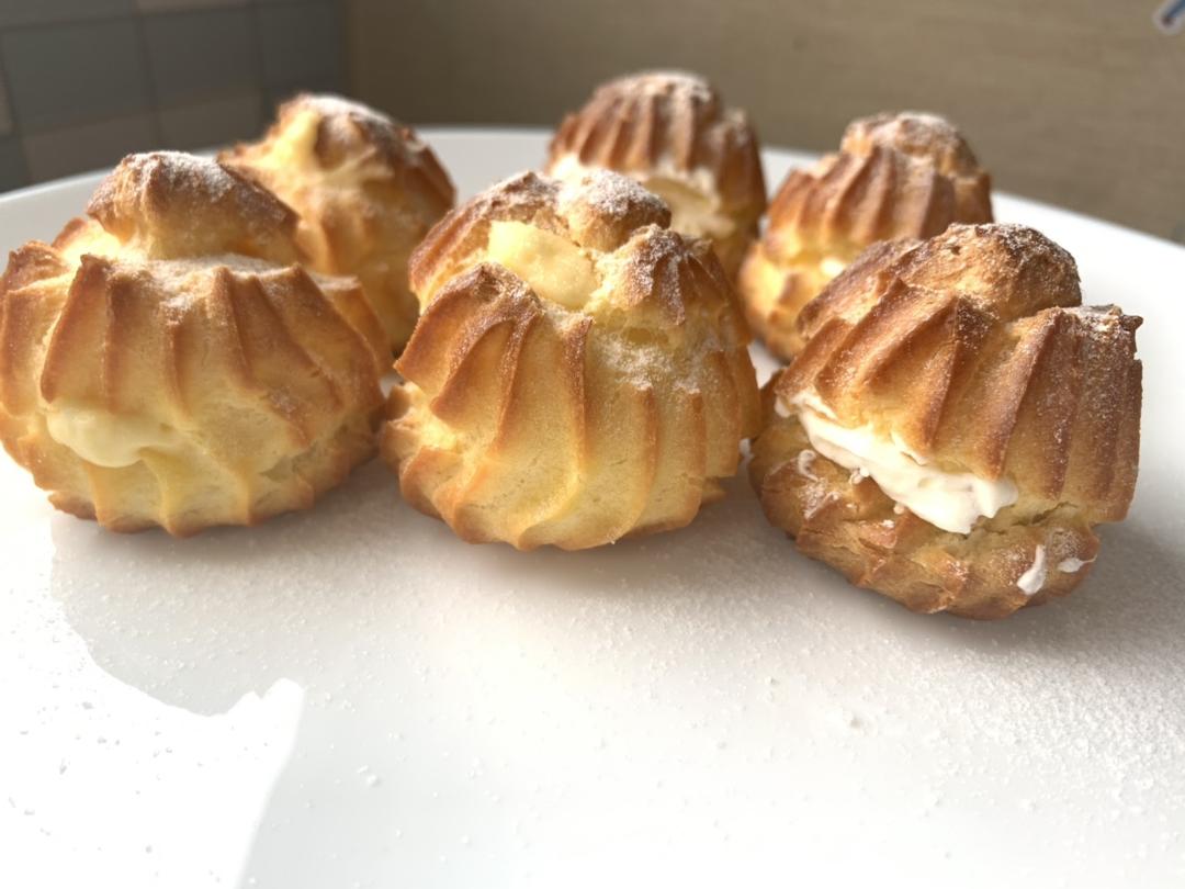 泡芙（卡仕达内馅）