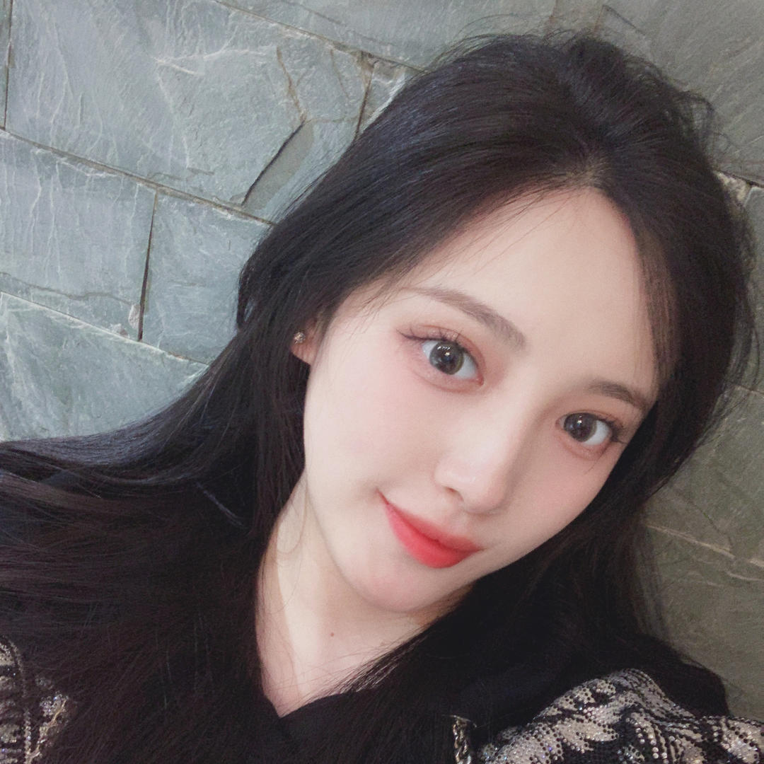 莹莹0417