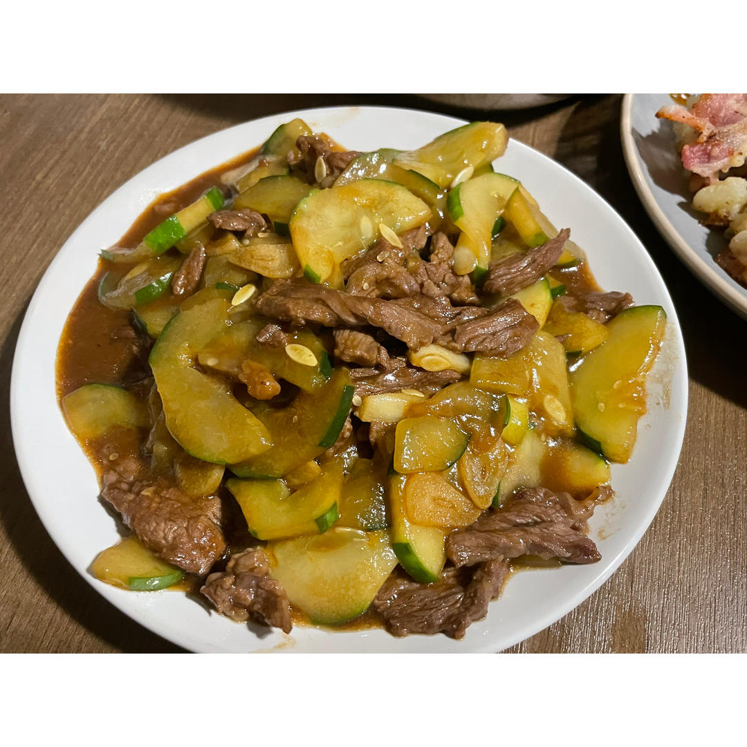 黄瓜炒牛肉