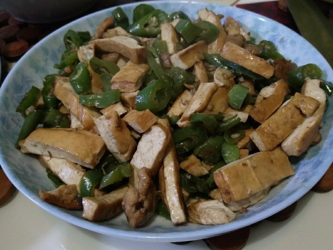 青椒豆干炒肉丝