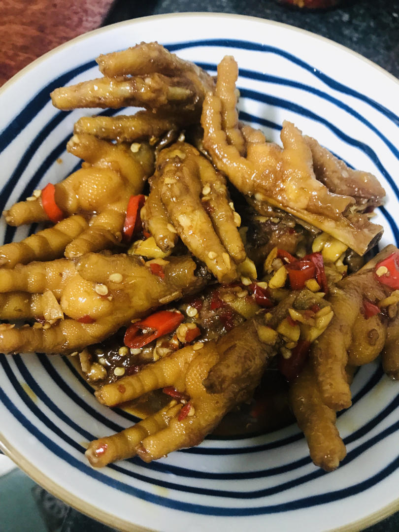 香辣烧鸡爪