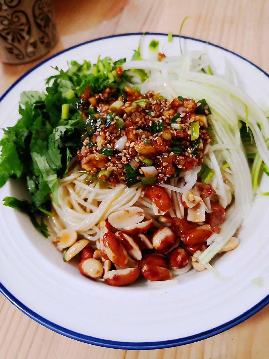 巨好吃㊙️酸辣凉拌面❗️十分钟搞定，简单快手❗️