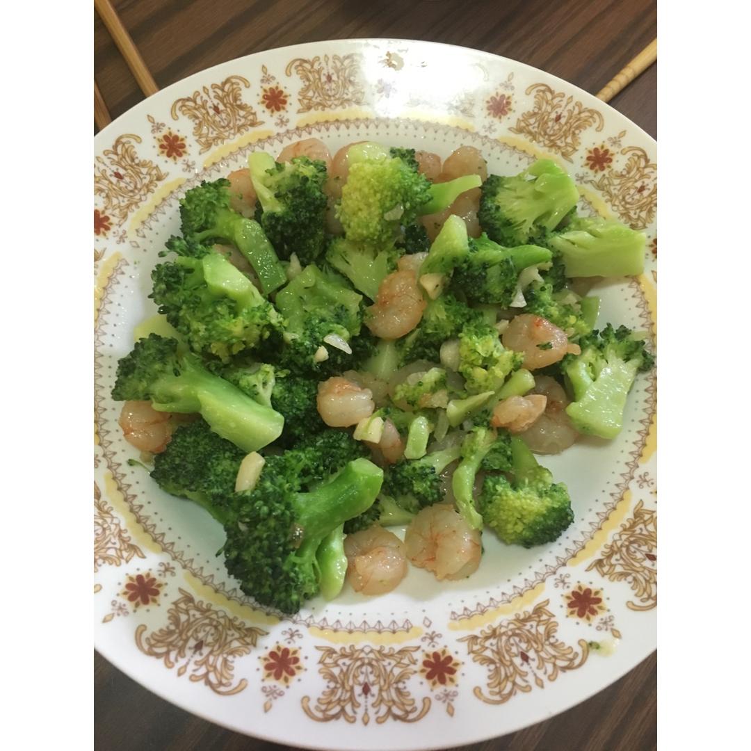 虾仁炒西兰花