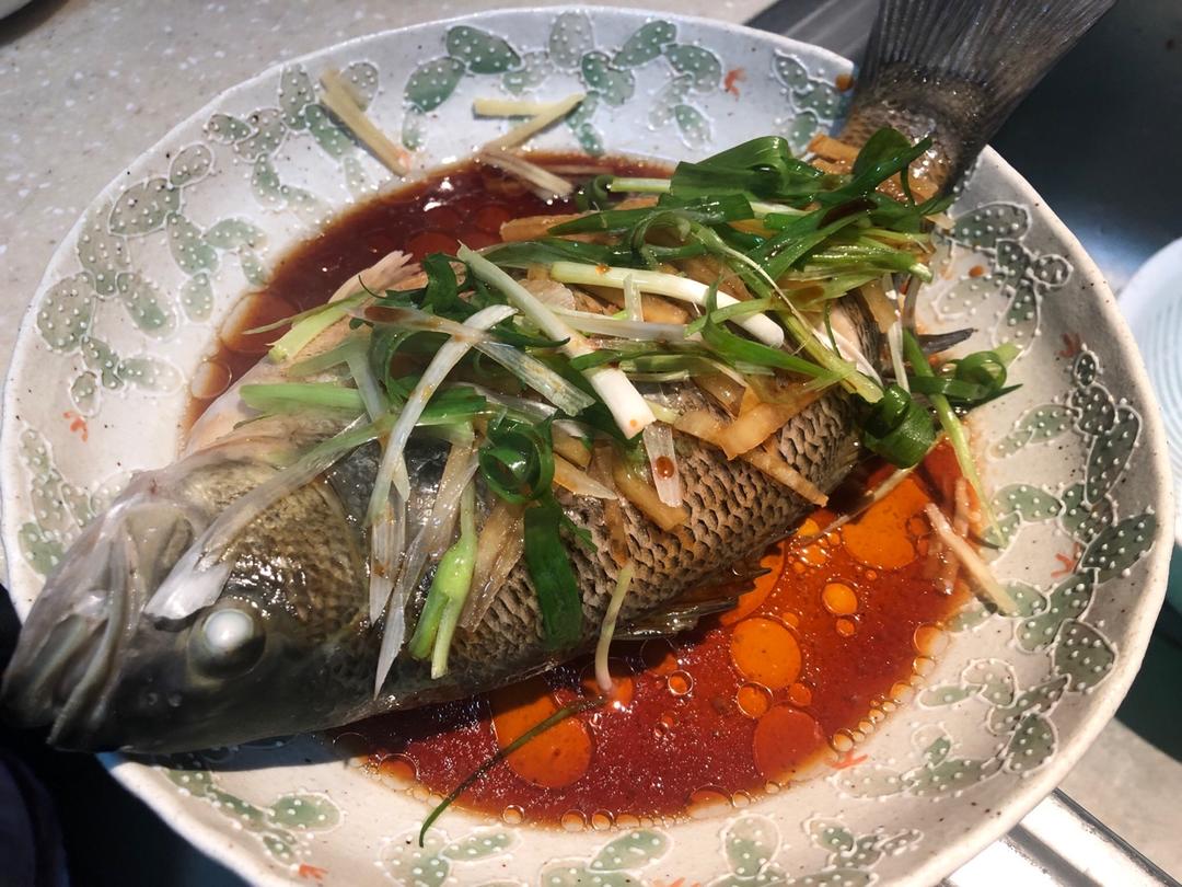 清蒸鲈鱼