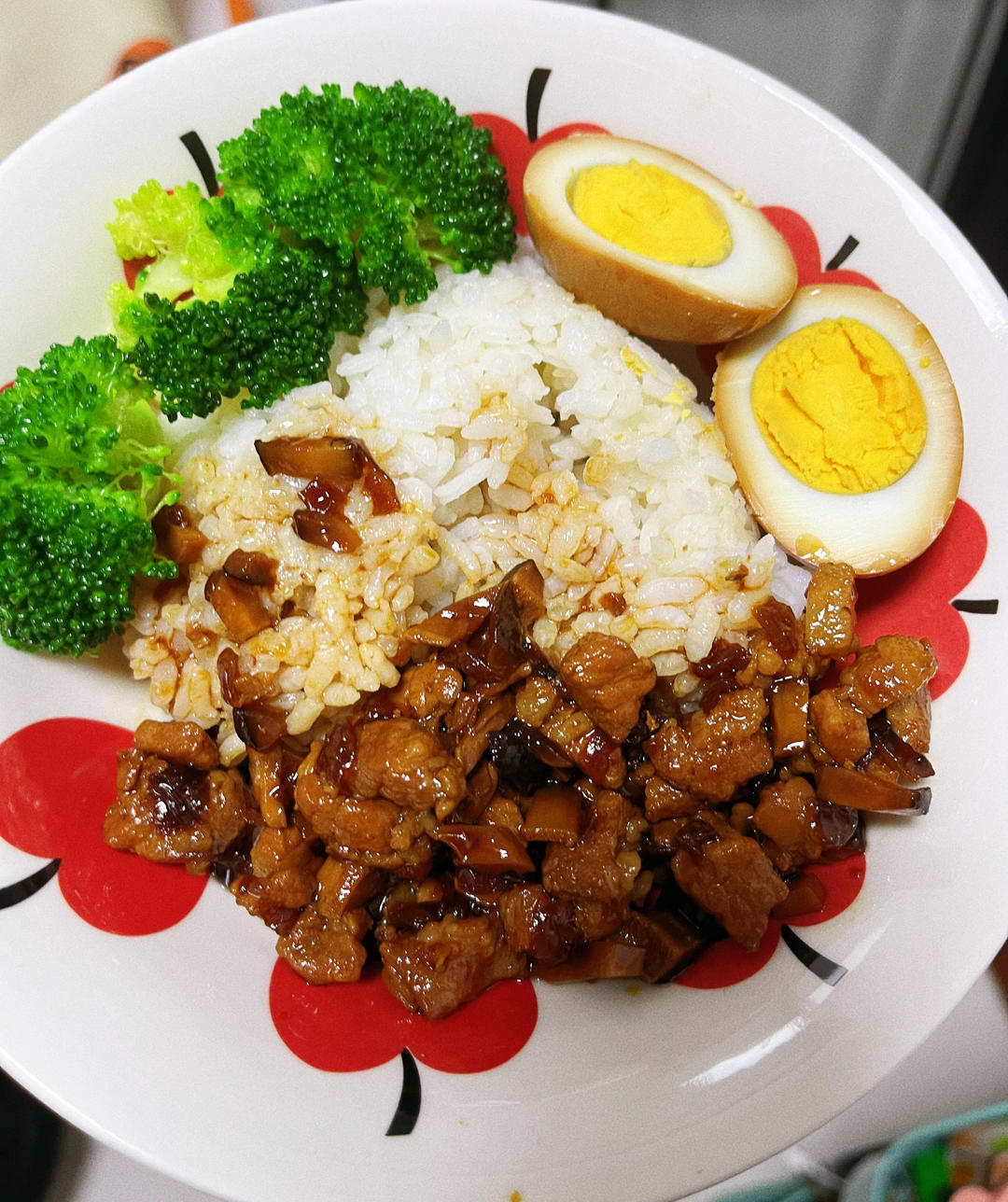 洋葱酥卤肉饭