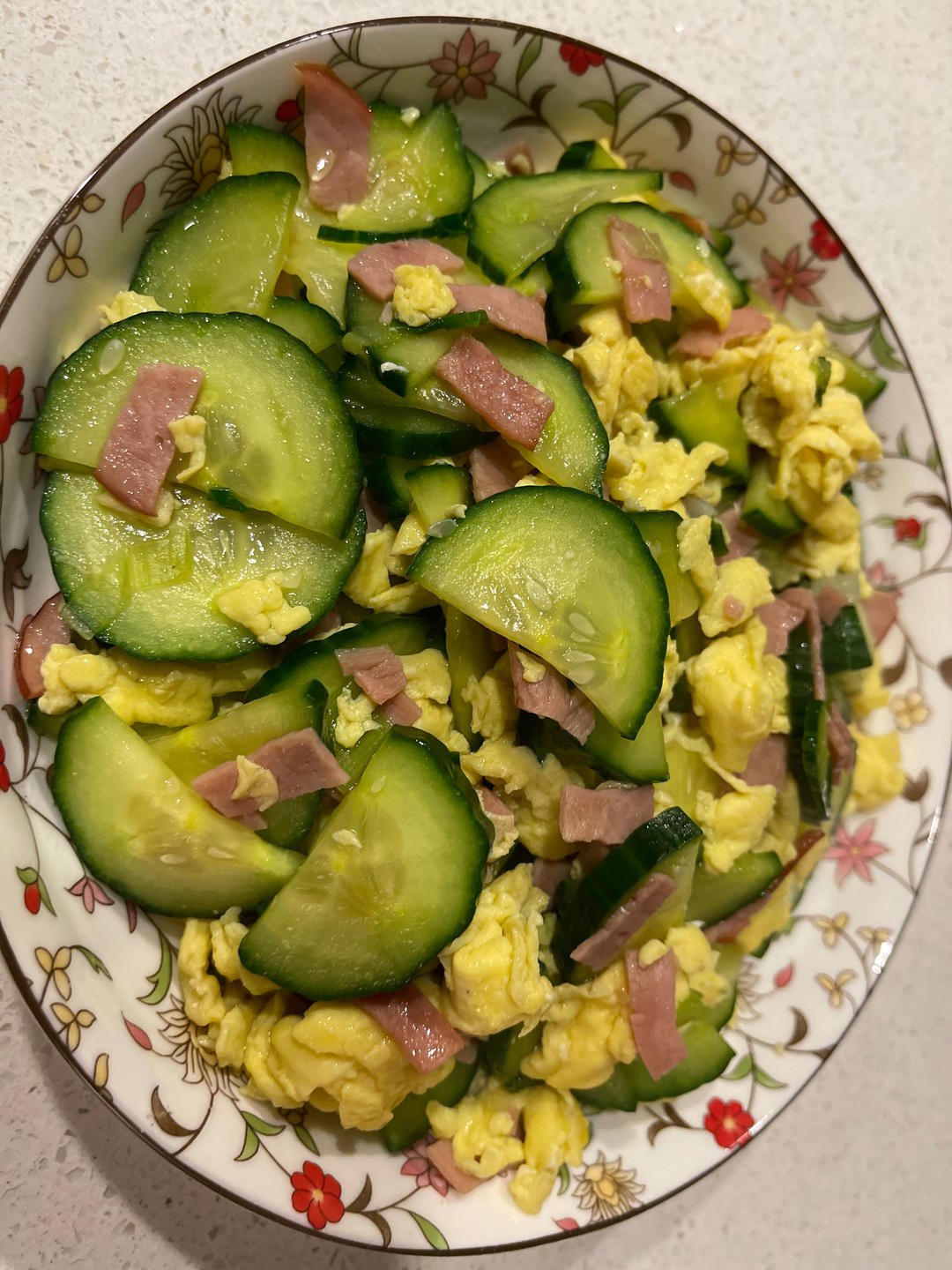 五分钟下饭菜黄瓜火腿炒鸡蛋