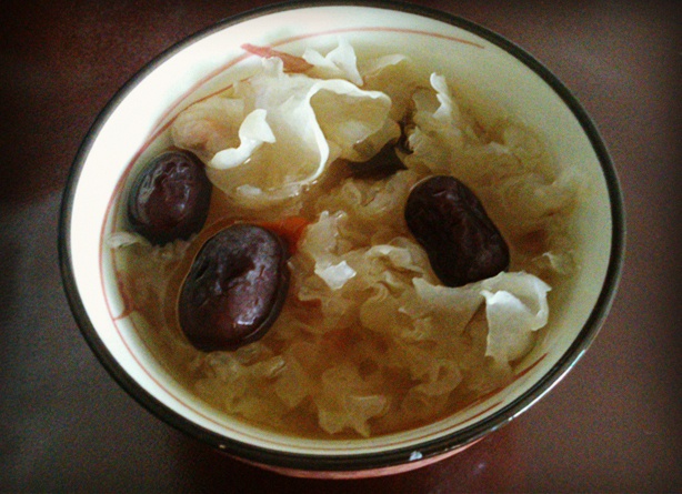 红枣银耳汤