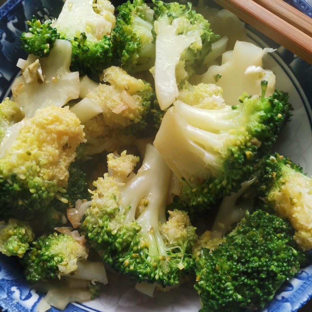 蚝油蒜蓉西兰花🥦