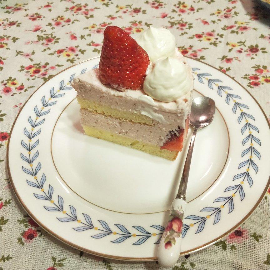 巧克力草莓慕斯蛋糕