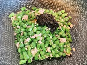 榄菜肉松四季豆（茶餐厅必点）的做法 步骤6