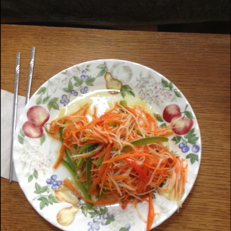 青椒炒胡萝卜（专治不爱吃胡萝卜的你）