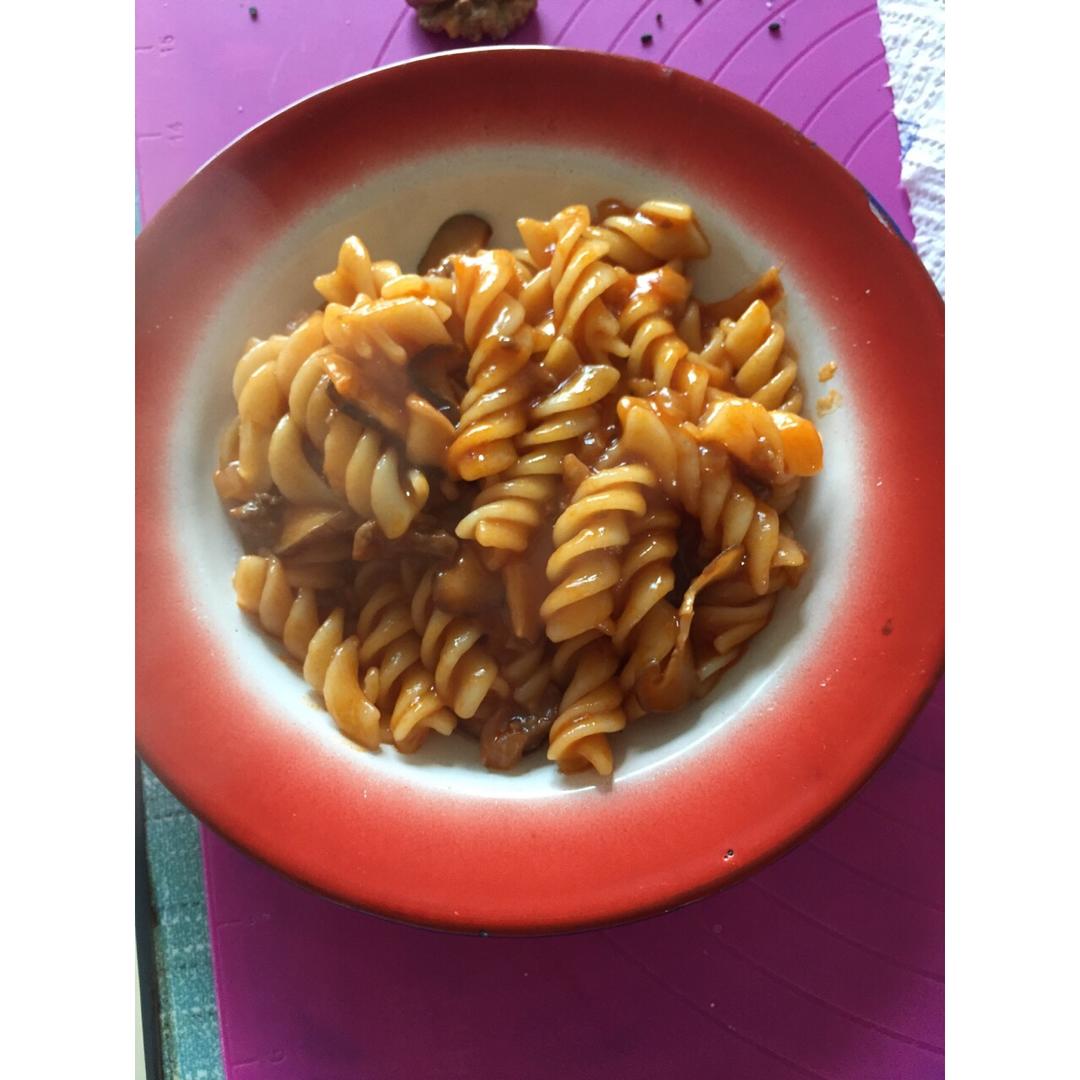 番茄意大利面