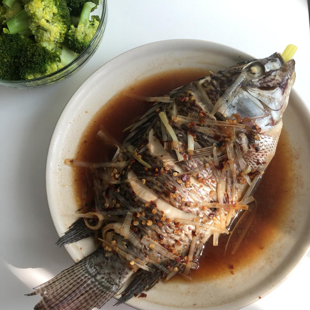 木姜子油蒸鱼