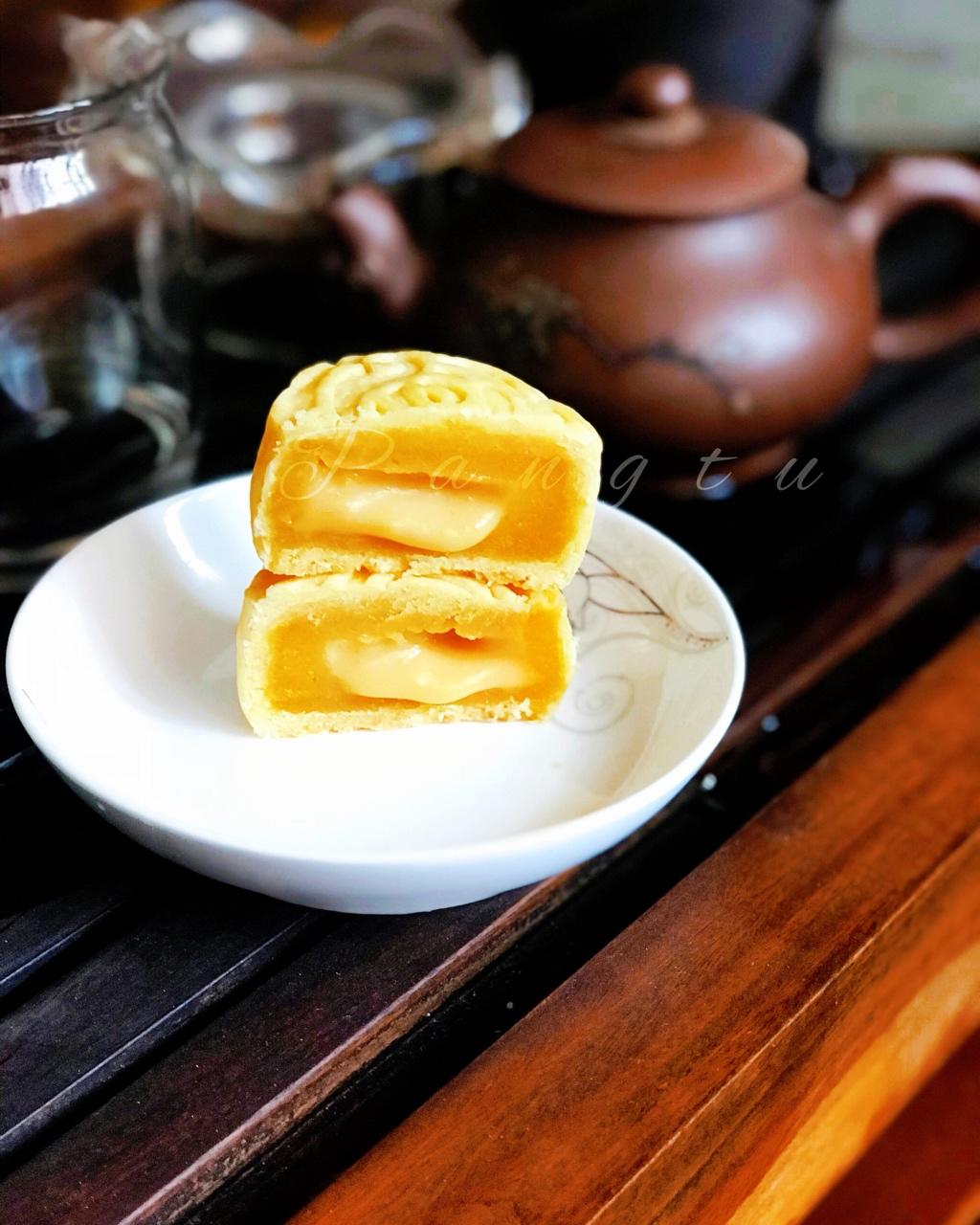 超详细图解版--流心奶黄月饼
