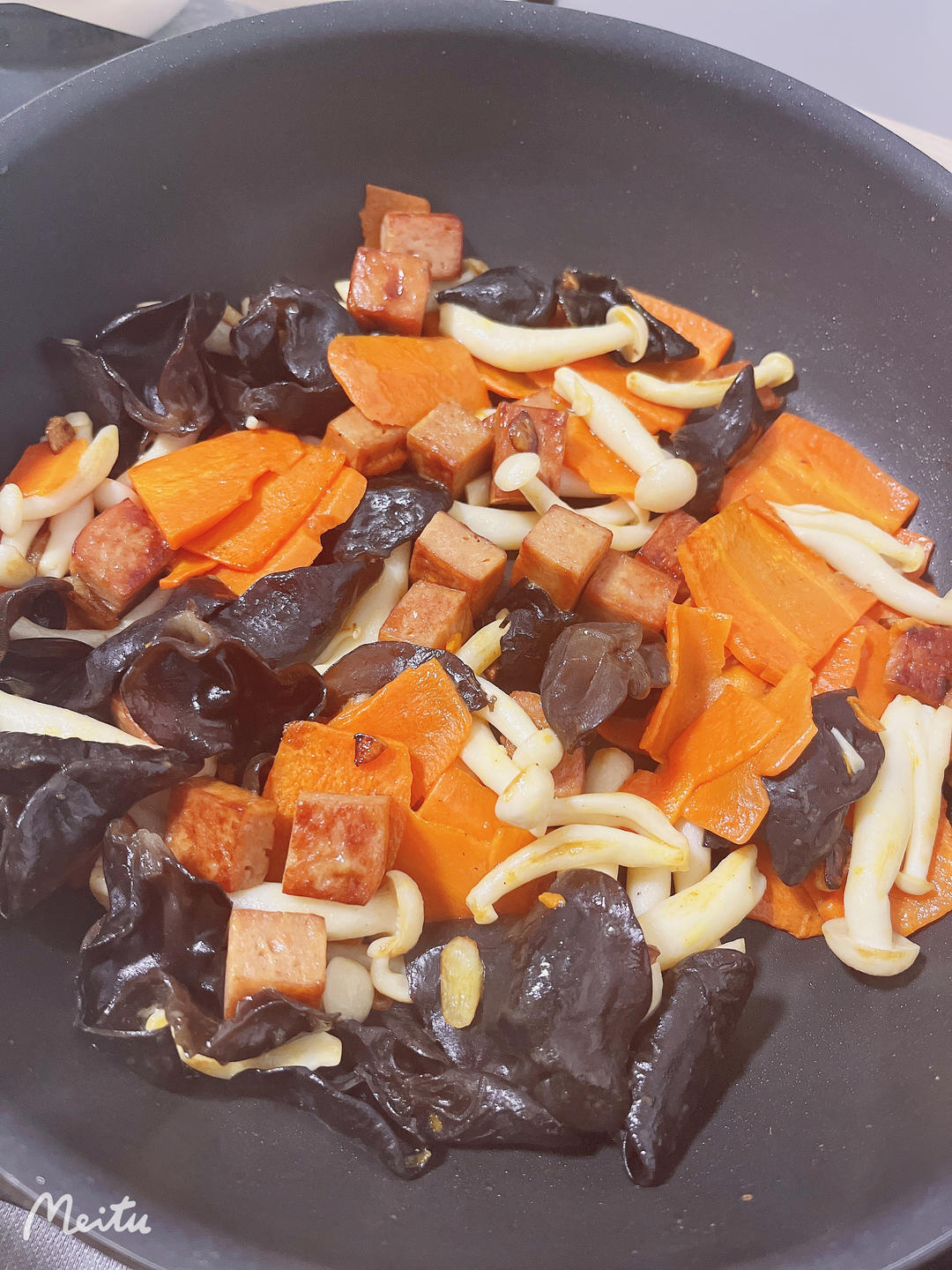 🔥鲜嫩美味，营养丰富‼️小炒白玉菇