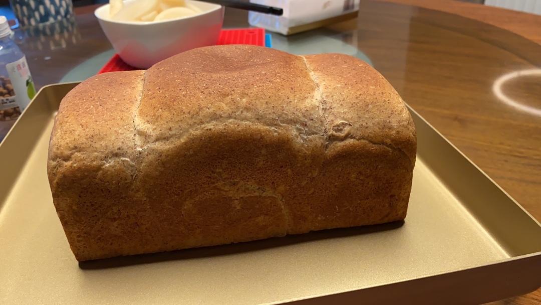 全麦吐司（中种法）-爱和自由